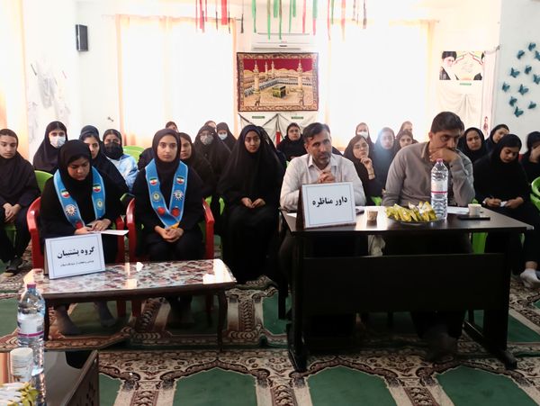 استقبال دانش‌آموزان پارسیان از مناظره‌های دانش‌آموزی