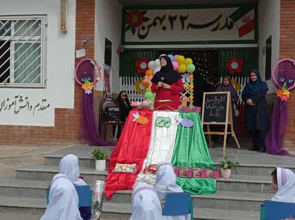 جشن شکوفه‌ها در گلوگاه 