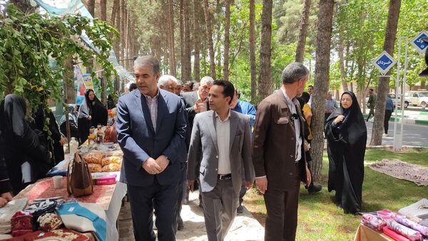 افتتاحیه نمایشگاه جشنواره بزرگ تاک پلو در شهرستان خلیل آباد 
