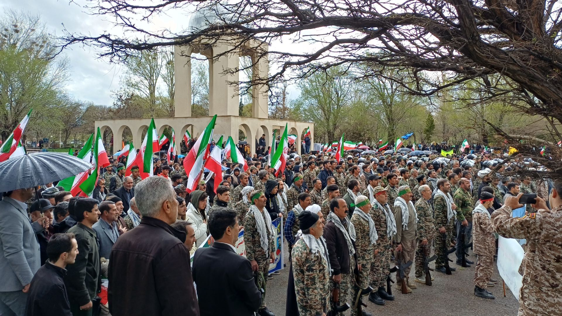 رزمایش جان‌فدا برای ایران امام رضایی در سراب