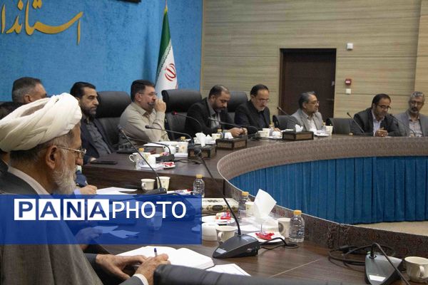 جلسه ستاد بزرگداشت مقام معلم در یزد