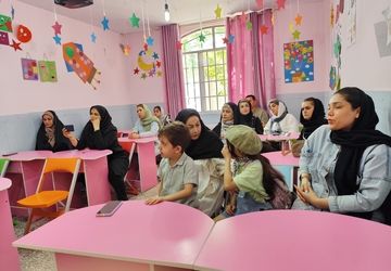 برگزاری کارگاه مهارت‌های زندگی با محوریت مدیریت خشم در دبستان دخترانه چشمه نور