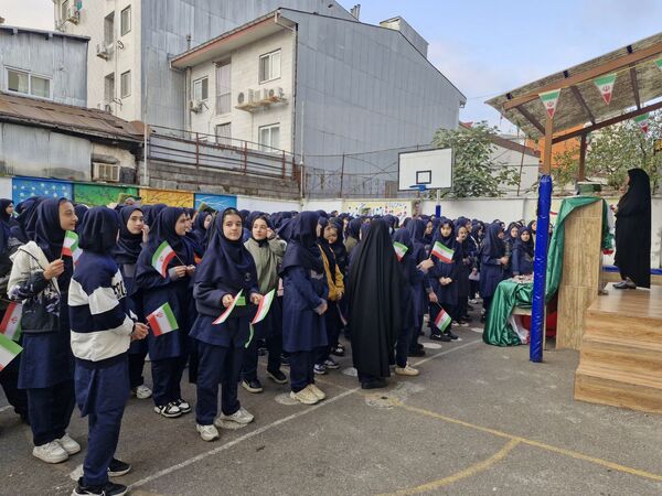 دبیرستان شاهد خیام میزبان جشنی پرشور به مناسبت روز دانش‌آموز