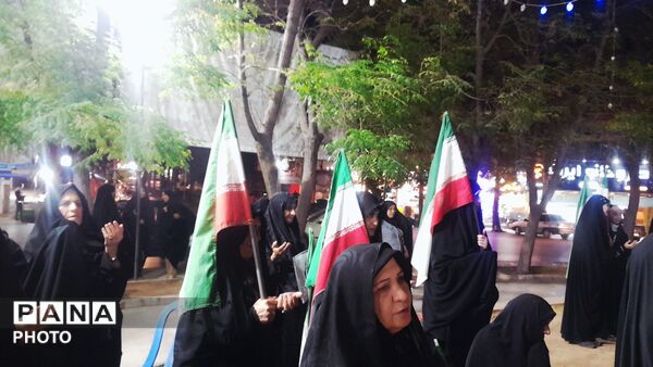 میدان امام (ره)، کانون خروش مردم در تجدید میثاق با آرمان‌ های شهیدان
