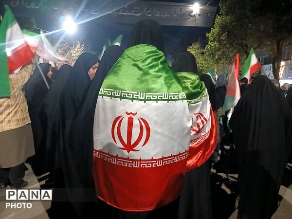 حال و هوای اندوه در حسینیه امام خمینی با حضور شهید رضا روزگرد 