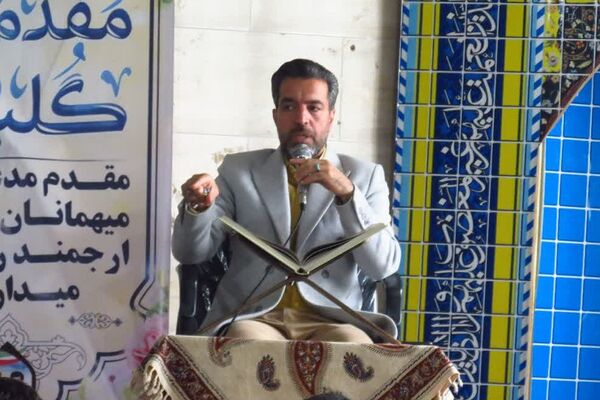 محفل انس با قرآن کریم به میزبانی دبیرستان شاهد‌ شهید مسعود‌ درخشان 