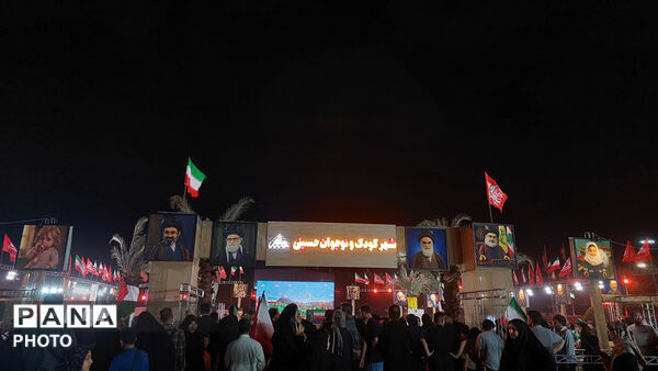 محرم‌شهر آغاز همدلی زائران اربعین در میدان آزادی