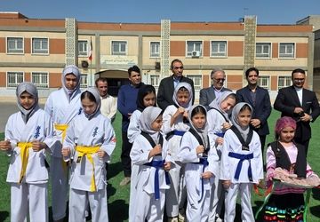 گامی مهم برای تقویت ورزش همگانی با افتتاحیه زمین تایل کورت