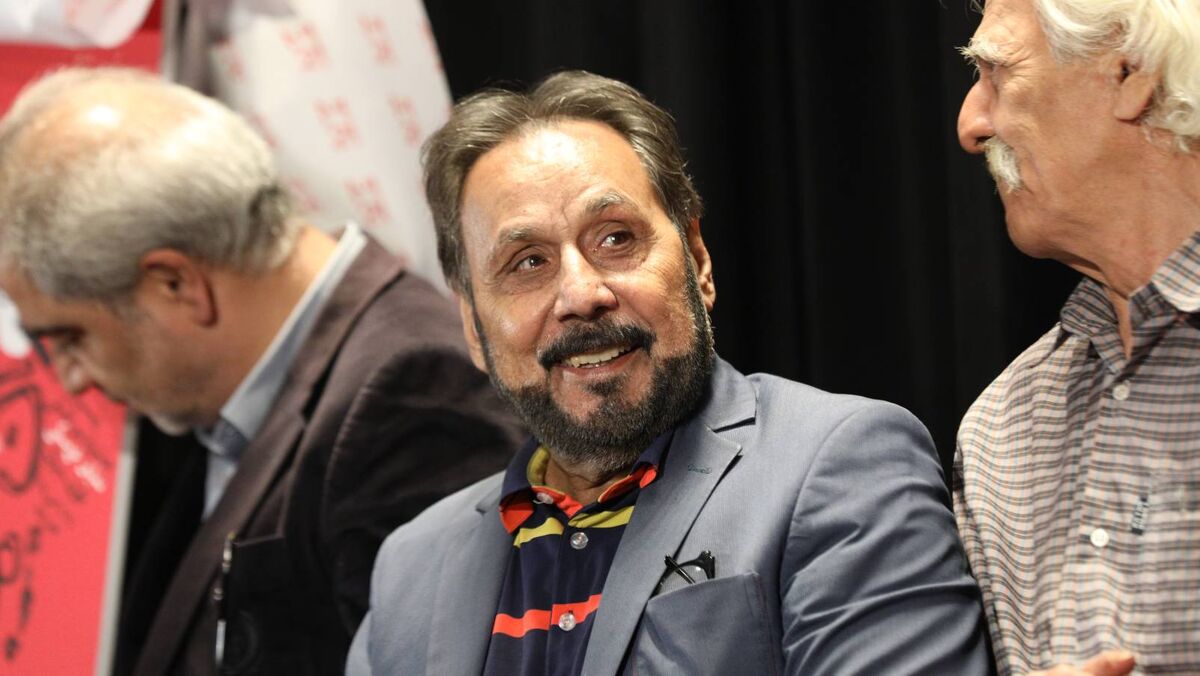 عمو قناد : ۲۰ شبکه تلویزیونی، یک برنامه تخصصی عروسکی ندارند