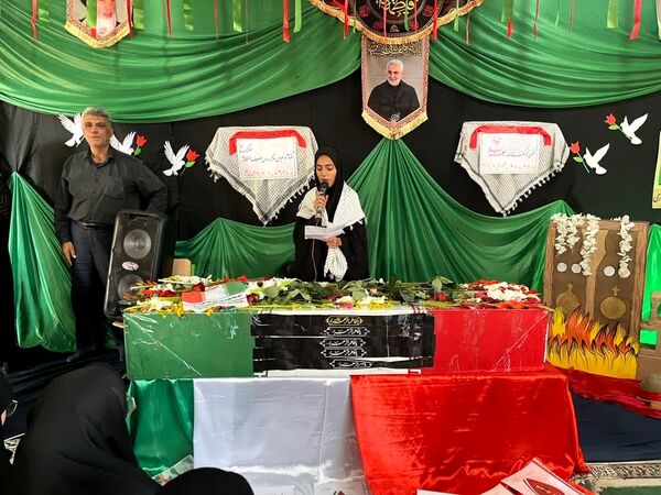 استقبال مدارس دشتی از شهید گمنام