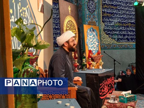 اعتکاف دانش‌آموزی مسجد موسی بن جعفر شهر دولت آباد ویژه دختران