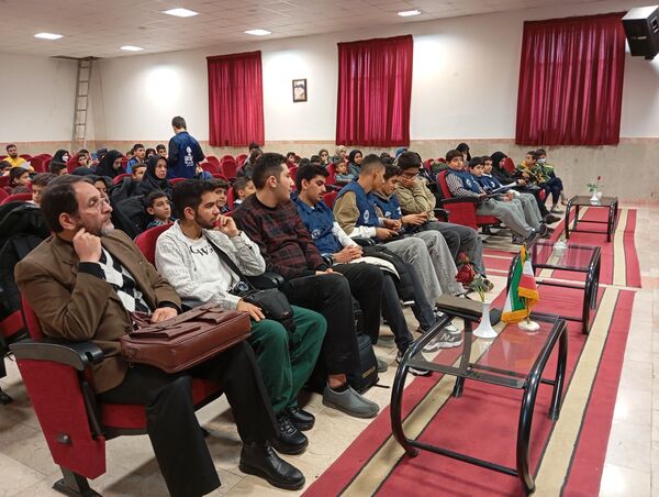 برگزاری جلسه آموزشی دانش‌آموز خبرنگاران پانا در منطقه پردیس