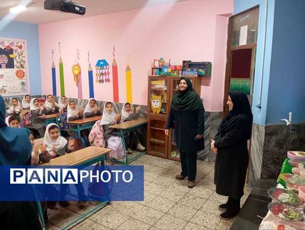 صبحانه سلامت با تم پرچم در دبستان نرجس 