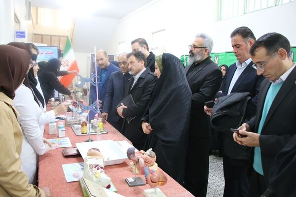 مراسم تجلیل از فعالان و مقام‌آوران عرصه پژوهش و تحقیقات ناحیه یک تبریز