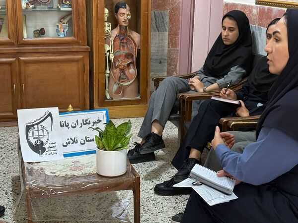 جلسه توجیهی ویژه دانش‌آموزان خبرنگار پانا در هنرستان تلاش