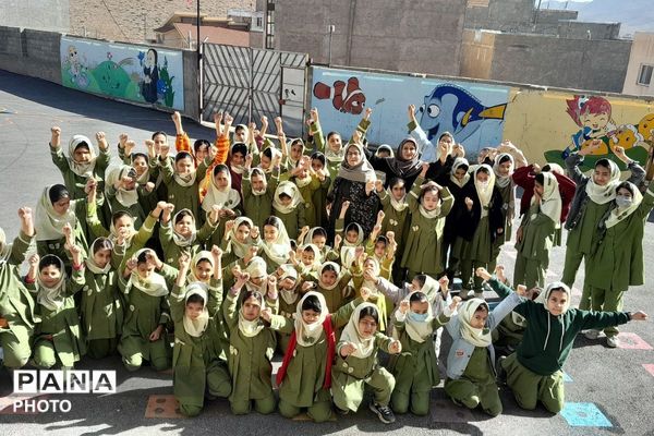  نمایشگاه دستاوردها و دلنوشته‌ها برای مربیان به مناسبت هفته امور تربیتی