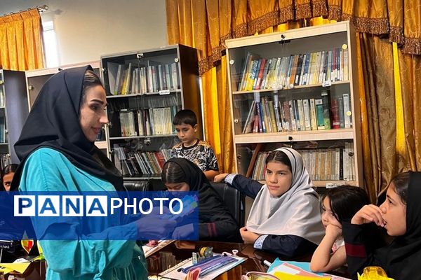 کارگاه «خلاقیت و شادی با اوریگامی» در پژوهش‌سرای دانش‌آموزی کاوش کهریزک 