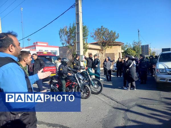 پیاده‌روی خانوادگی در اسلامشهر