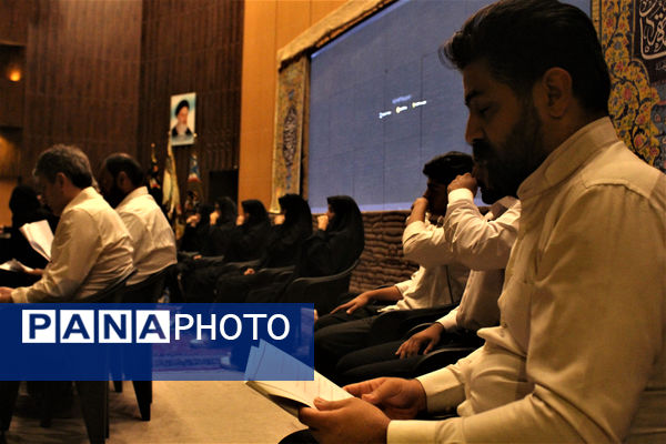 کارگاه نمایشنامه خوانی و نقد فیلم دفاع مقدس در قم