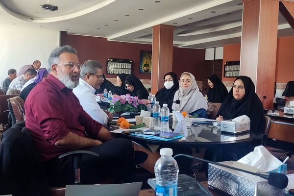 نشست گفت‌وگو محور، با محوریت مدیریت مدرسه در سالن شهدای فرهنگی آموزش و پرورش رباط کریم