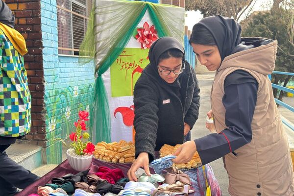 جشن میلاد با سعادت امام زمان (عج‌الله) در مدرسه شاهد‌شهید‌ نوری
