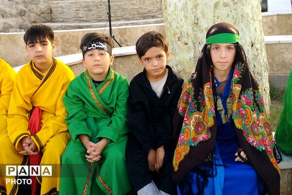 اجرای تعزیه به مناسبت دهه دوم محرم در بهارستان دو