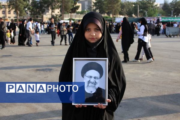 برنامه تلویزیونی محفل قرآنی خــادم الرضــا