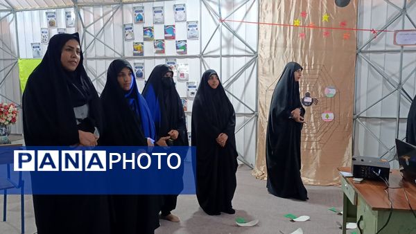 رویداد «مدرسه‌ انقلاب» در دبیرستان شاهد شهید مصلحی میناب