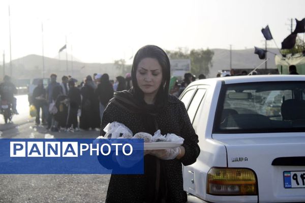 آیین پیاده‌روی جاماندگان اربعین در گچساران 