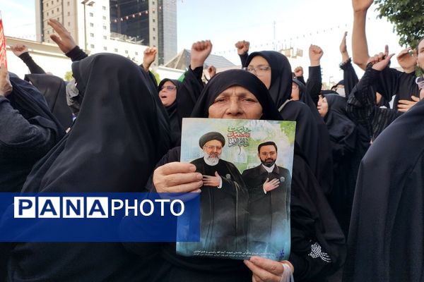 وداع تاریخی مشهدی‌ها با خادم‌الرضا؛ شهید جمهور