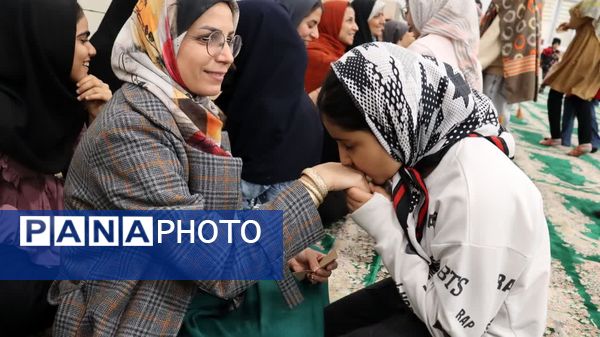 جشن شب یلدایی دختر و مادران در مسجد النبیین بیرجند