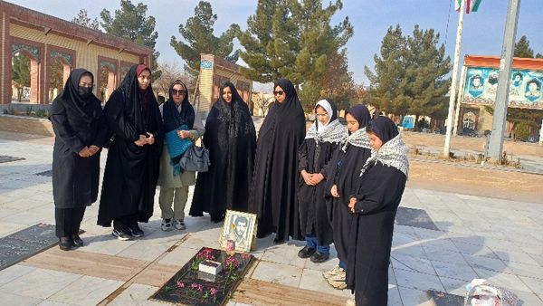 دیدار با خانواده شهدا به رسم عاشقی