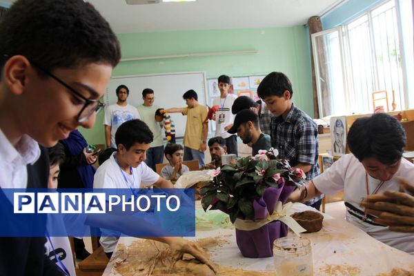 نمایش خلاقت و اندیشه‌های نو