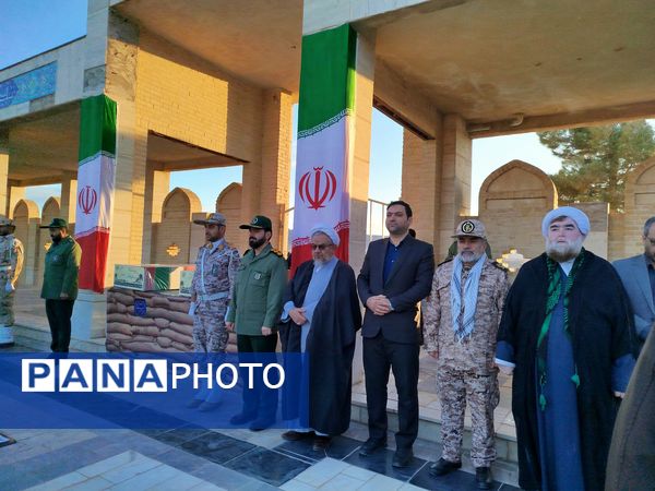 استقبال از شهدای گمنام در شهر درق