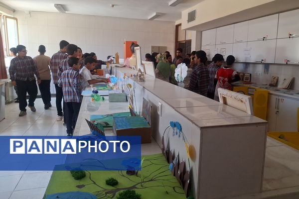 نمایشگاه آثار طرح جابر بن حیان در آموزشگاه معارف ۶ ناحیه ۳شیراز 