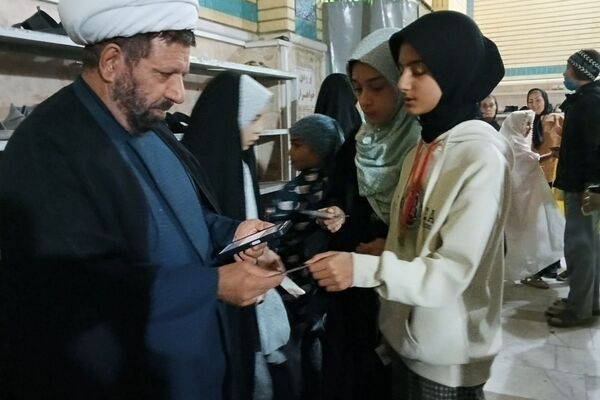 عطر ندبه در مسجد کاووسیه صاحب‌الزمان؛ زمزمه‌هایی که دل‌ها را روشن کرد