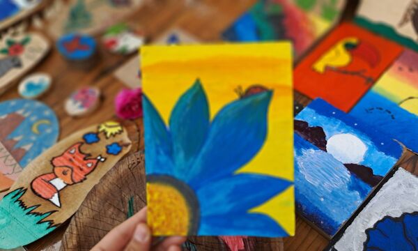 سفری به دنیای رنگارنگ هنر