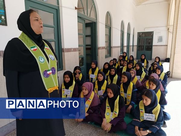 اردوی تشکیلاتی یاور مربیان پیشتاز دختران مقطع متوسطه اول ناحیه یک یزد