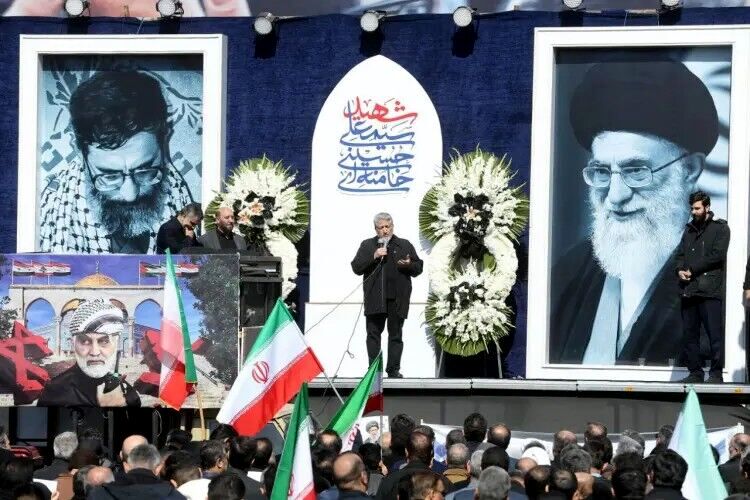 شهادت رهبر انقلاب خون تازه‌ای در رگ‌های اسلام و نظام جاری کرد