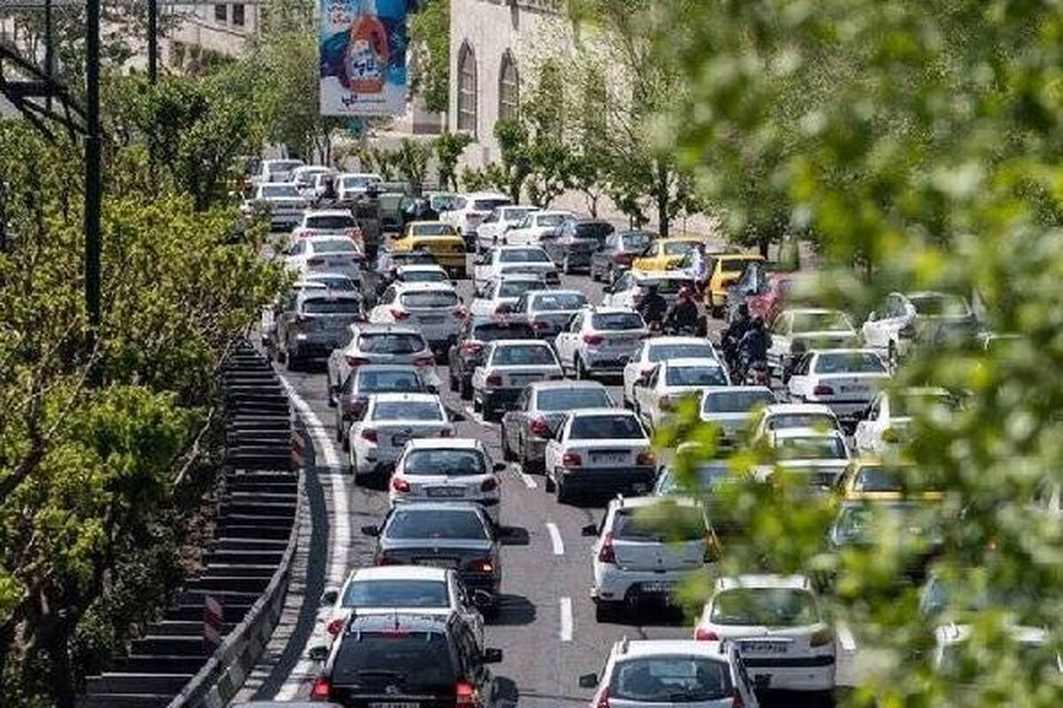 ترافیک سنگین صبحگاهی در اکثر معابر و بزرگراه‌های تهران