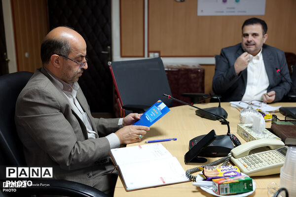 جلسه هماهنگی و هم افزایی بین دبیرخانه کمیسیون تخصصی توسعه آموزش عمومی قرآن کشور و معاونت آموزش متوسطه