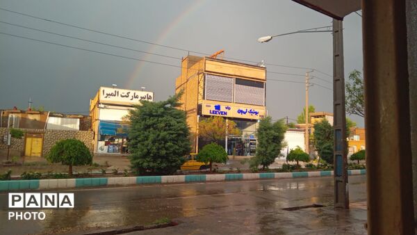 ‌‌باران رحمت الهی،باران بهاری و تماشایی باز هم مهمان شهر نیشابور شد