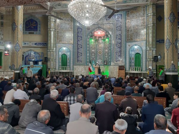 نماز عبادی سیاسی جمعه با حضور پرشور عموم مردم شهرستان ورامین