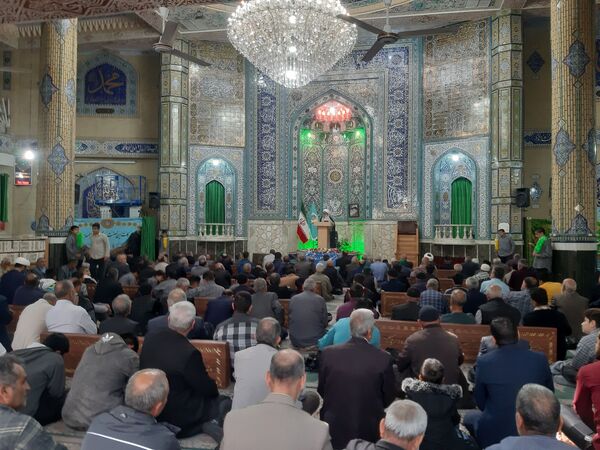 نماز عبادی سیاسی جمعه با حضور پرشور عموم مردم شهرستان ورامین