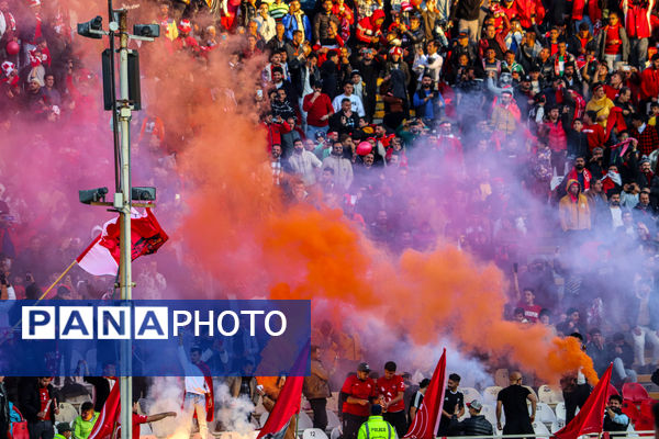 بازی جام حذفی تراکتور و  گل‌گهر سیرجان