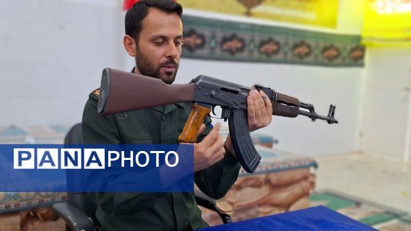 برگزاری کلاس سلاح شناسی ویژه دختران در شهرستان لنده