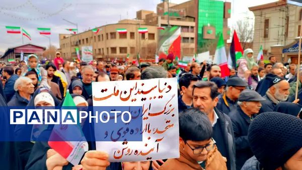 تجلی ولایتمداری در مسیر ۲۲ بهمن