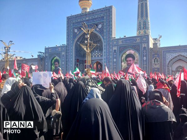 حماسه وفاداری در مشهد؛ حضور میلیونی مردم در بدرقه مقام معظم رهبری