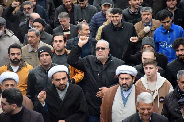  لبیک ملت ایران به فرمان رهبری