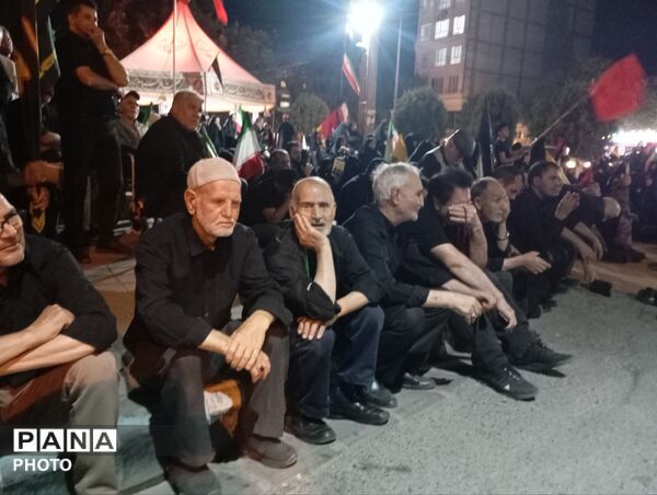 هفتمین شب از مراسم عزاداری امام حسین در حسینیه امام خامنه ای در قاب پانا